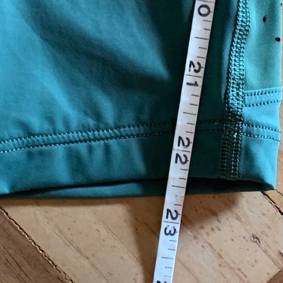 Lululemon Uncovered Strength Leggings 23" - Algae - Picture 12 of 13